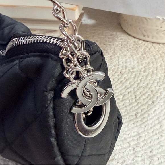 CC Cream and Black Printed Camellia Flower Umbrella - Picture 6 of 12